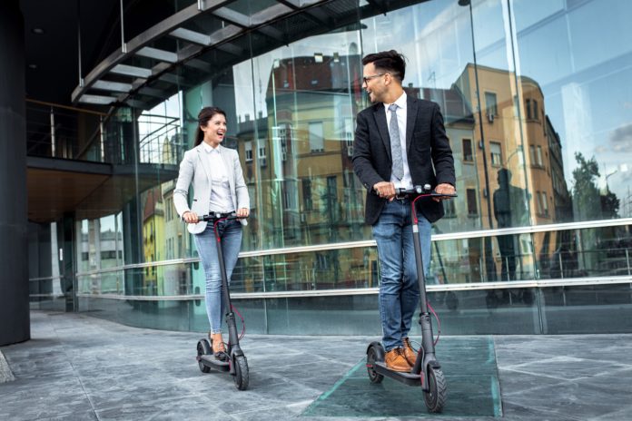 Кикшеринг Whoosh вложится в производство